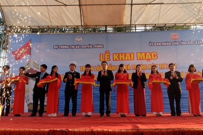 Exposition sur Hoàng Sa et Truong Sa à Bac Kan - ảnh 1